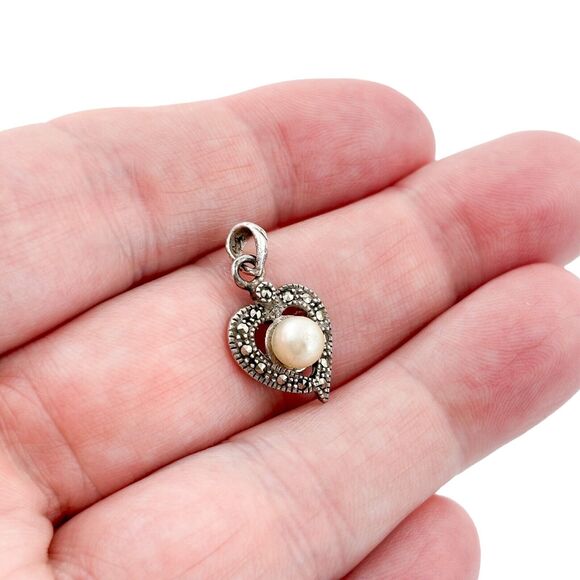 Vintage Sterling Silver 925 Marcasite Artificial Pearl Heart Pendant - Picture 1 of 6